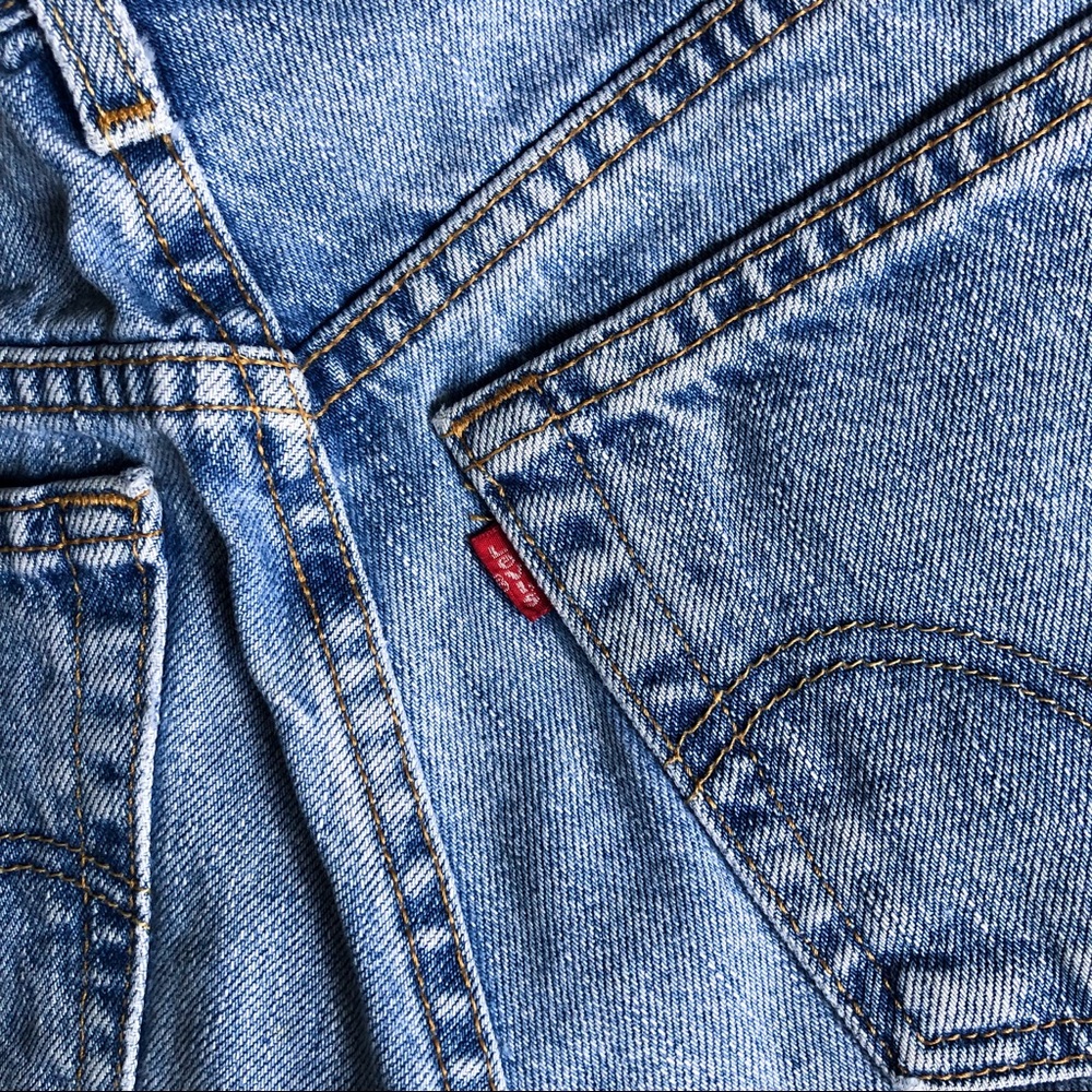 Vintage Levi’s cutoff distressed denim shorts - Picture 5 of 7